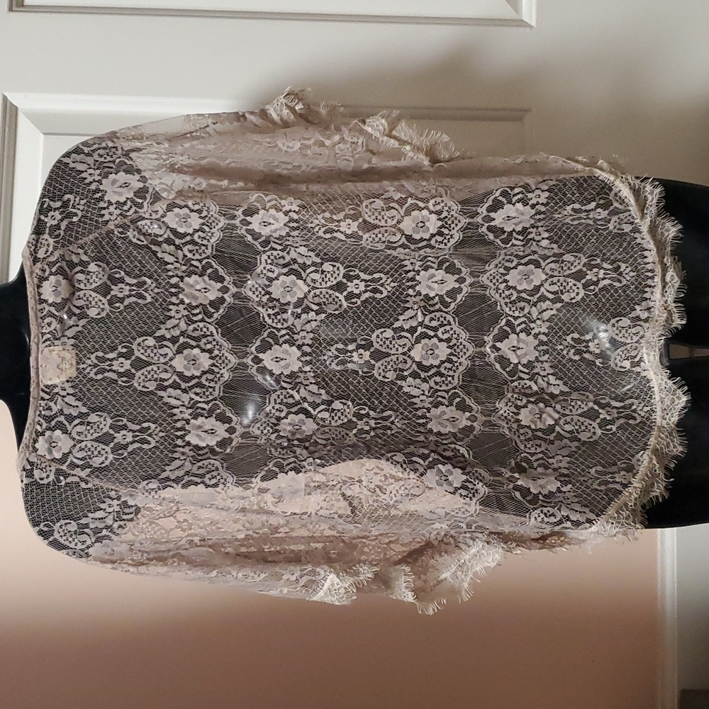 Daytrip Lace Embellished Boho Top NWOT - Picture 10 of 13